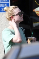 Elle Fanning hoodie #3099601