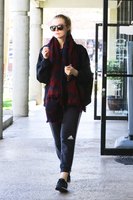 Elle Fanning hoodie #3124551