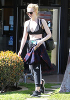 Elle Fanning Sweatshirt #3124675