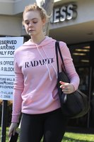 Elle Fanning longsleeve t-shirt #3124717