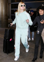 Elle Fanning longsleeve t-shirt #3124719