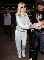 Elle Fanning longsleeve t-shirt #3124733
