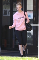 Elle Fanning Sweatshirt #3124734