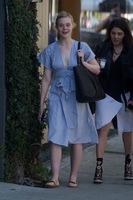 Elle Fanning tote bag #G1366853