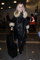 Elle Fanning Sweatshirt #3124780