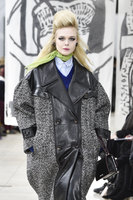 Elle Fanning tote bag #G1391576