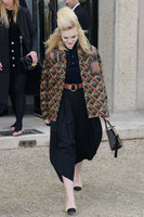 Elle Fanning Sweatshirt #3149491