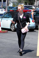 Elle Fanning t-shirt #3238537