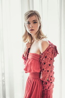 Elle Fanning tote bag #G2295647