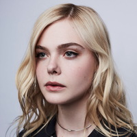 Elle Fanning mug #G2295668