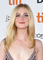 Elle Fanning Sweatshirt #3734329