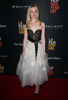 Elle Fanning longsleeve t-shirt #3734334