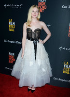 Elle Fanning t-shirt #3734359