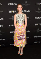 Elle Fanning Sweatshirt #3734368