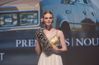 Elle Fanning tote bag #G2387097