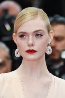 Elle Fanning mug #G2453918