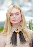 Elle Fanning t-shirt #3853799