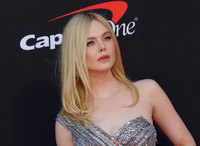 Elle Fanning t-shirt #3853806