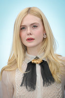 Elle Fanning mug #G2471098
