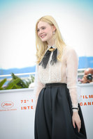 Elle Fanning longsleeve t-shirt #3853856