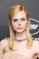Elle Fanning mug #G2471142