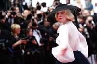 Elle Fanning Sweatshirt #3853907