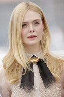 Elle Fanning mug #G2471226
