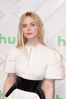 Elle Fanning tote bag #G2471230