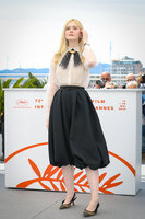 Elle Fanning tote bag #G2471237