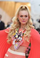 Elle Fanning mug #G2471267