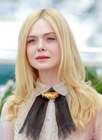 Elle Fanning Tank Top #3854032