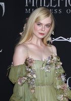 Elle Fanning tote bag #G2512881