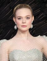 Elle Fanning tote bag #G2512899