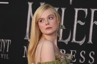 Elle Fanning mug #G2512905