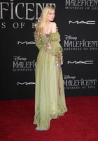 Elle Fanning tote bag #G2512914