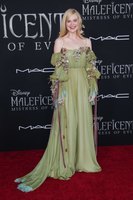 Elle Fanning hoodie #3895684