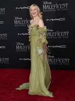 Elle Fanning mug #G2512945