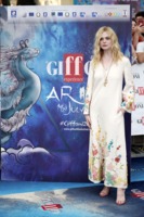 Elle Fanning Sweatshirt #3895697