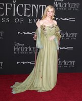 Elle Fanning mug #G2512966