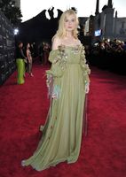 Elle Fanning Sweatshirt #3895743