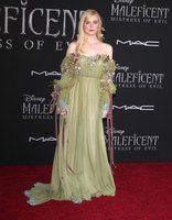 Elle Fanning mug #G2513012