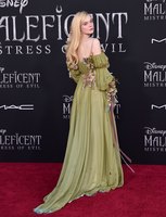 Elle Fanning longsleeve t-shirt #3895785