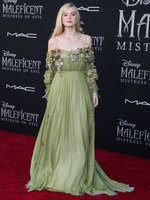 Elle Fanning mug #G2513075