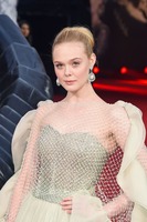 Elle Fanning tote bag #G2513122