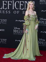 Elle Fanning tote bag #G2513124