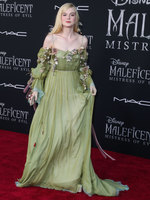 Elle Fanning hoodie #3895888