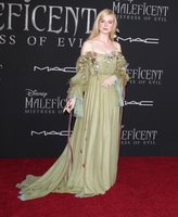 Elle Fanning t-shirt #3895921