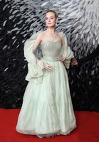 Elle Fanning longsleeve t-shirt #3895923