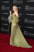 Elle Fanning t-shirt #3895924