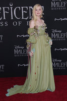 Elle Fanning hoodie #3895934